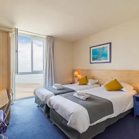 Mileade De La - Hotell 3*