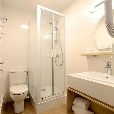 Hotell Mileade De La - Binic